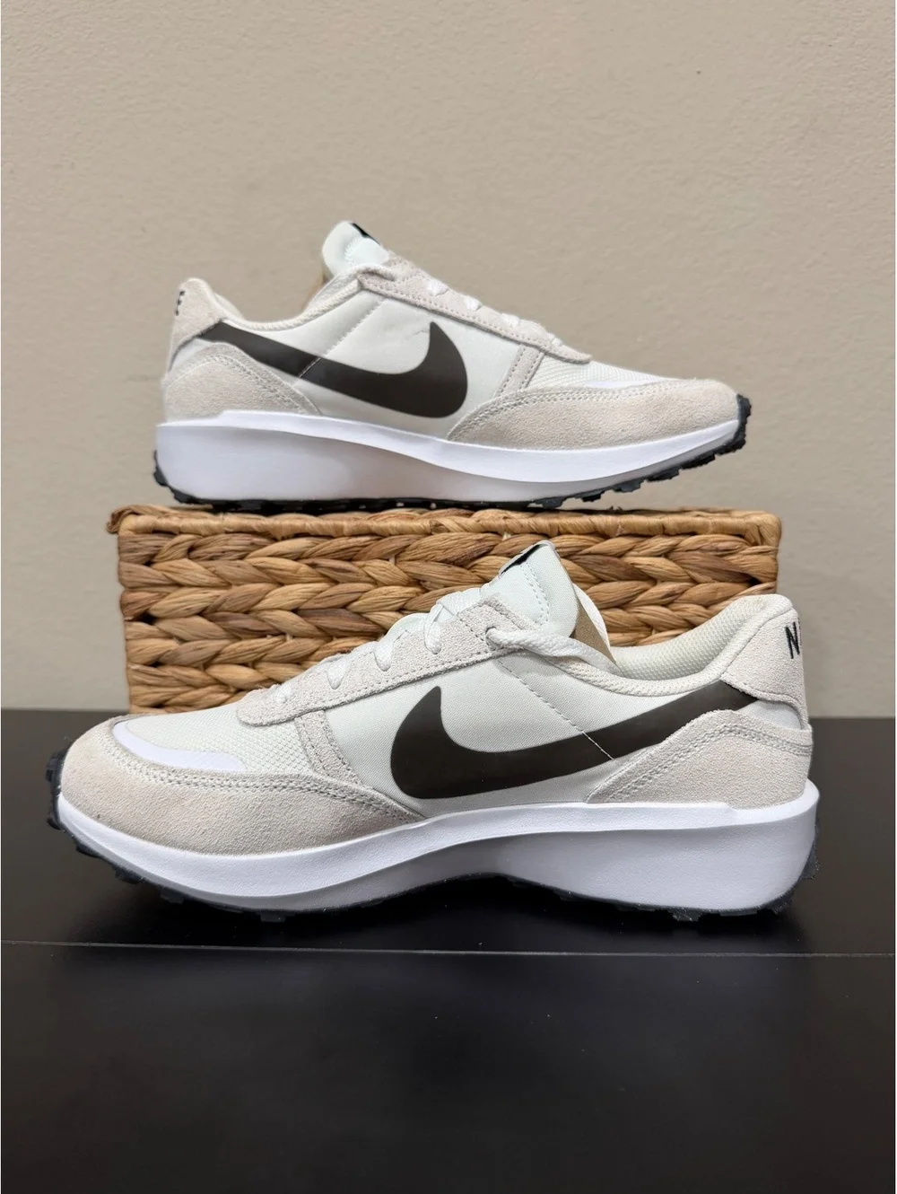 Size 8 - Nike Waffle Debut “Whit Black”